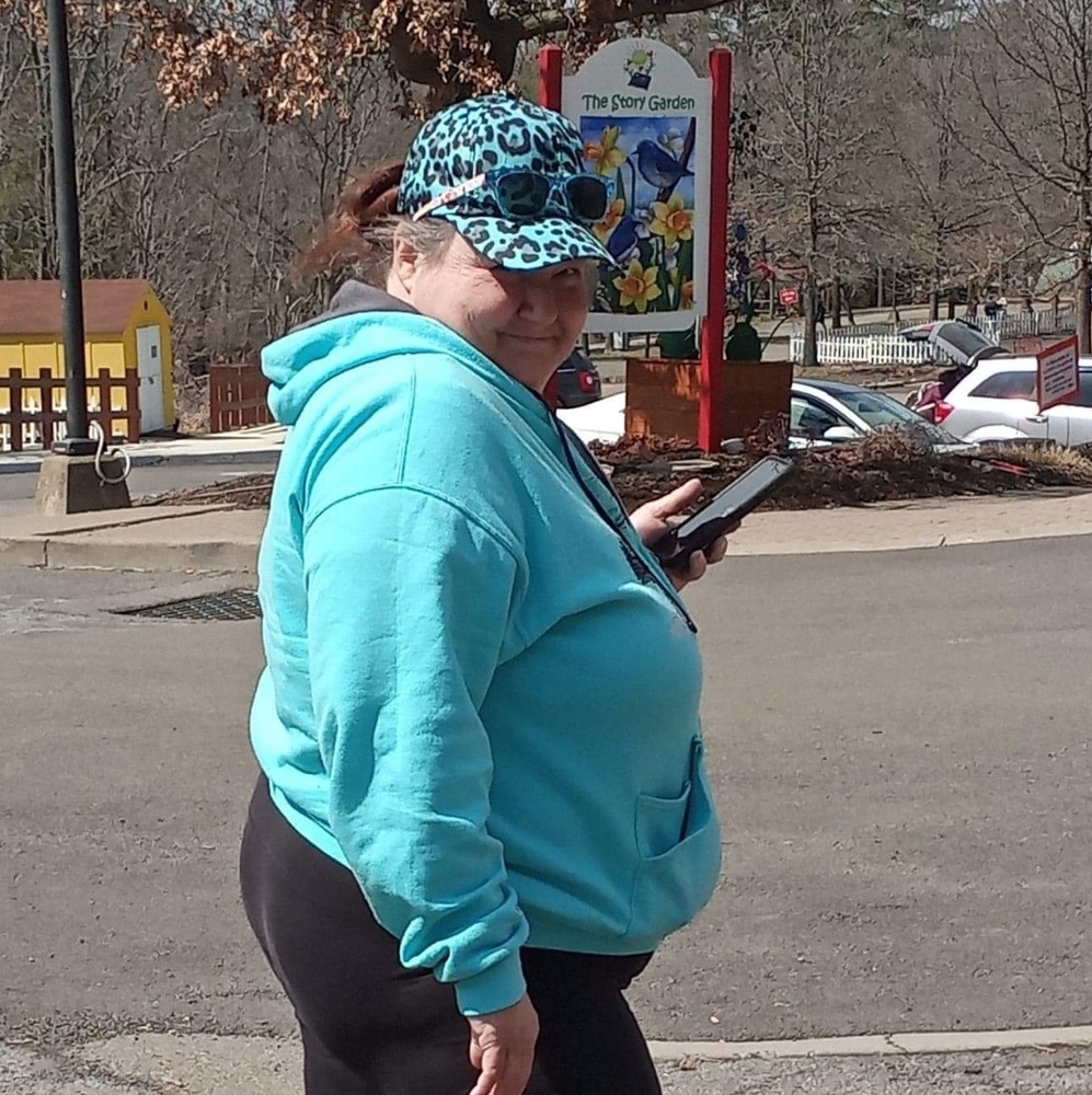 Meet your Posher, Pansy